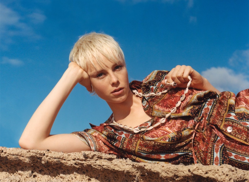 Zara Short Printed Tunic and Shell Necklace